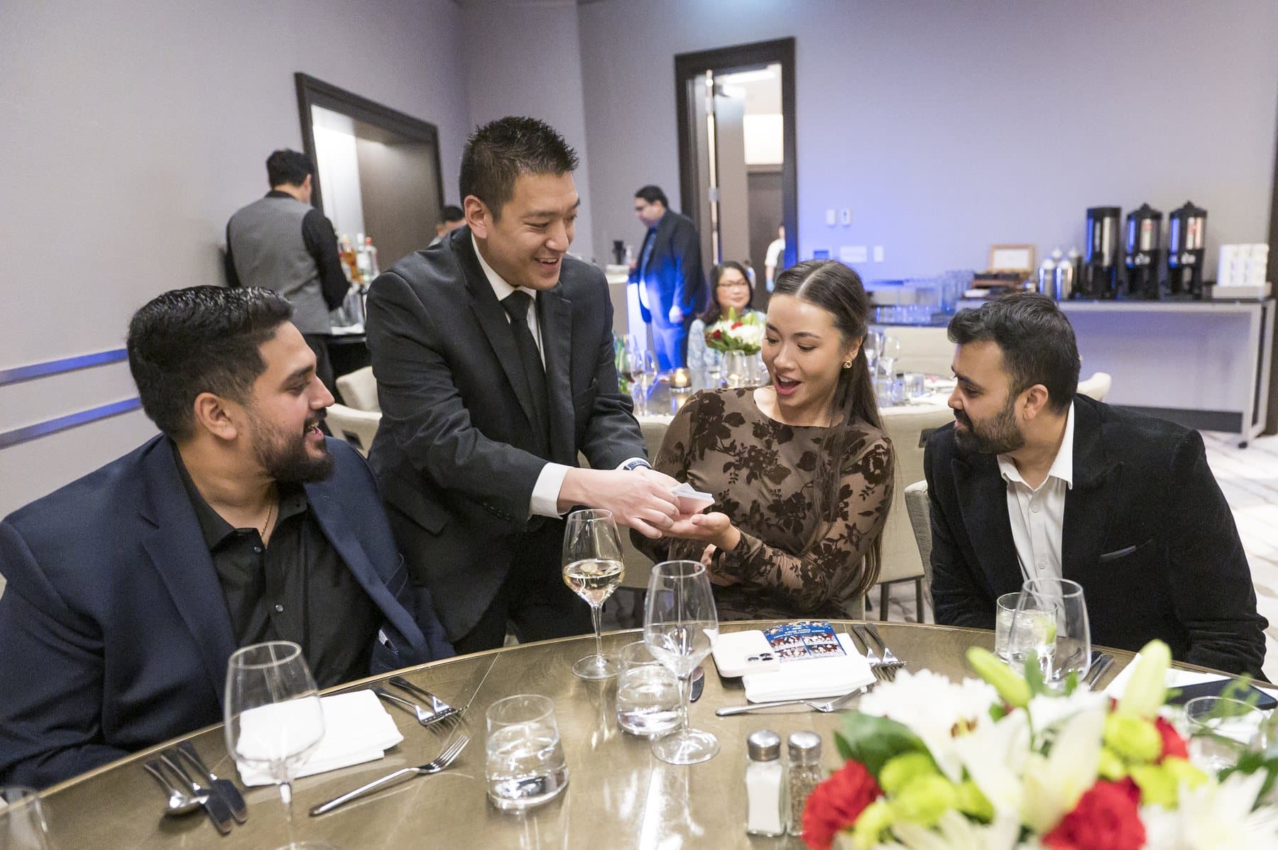 John Ha Magic event reaction photo from the Best Magic Pictures gallery: j chan photography 121424 24