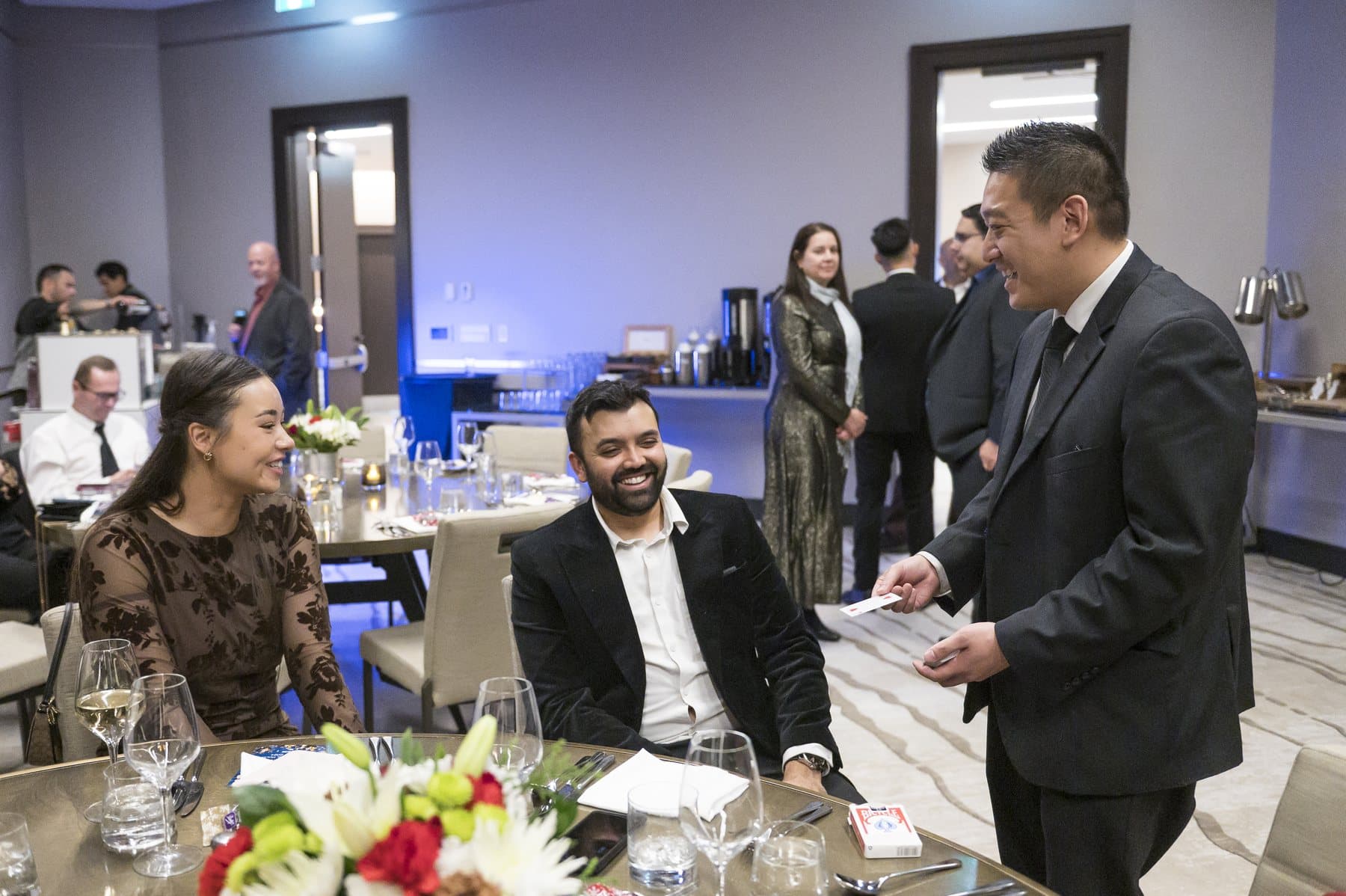 John Ha Magic event reaction photo from the Best Magic Pictures gallery: j chan photography 121424 3