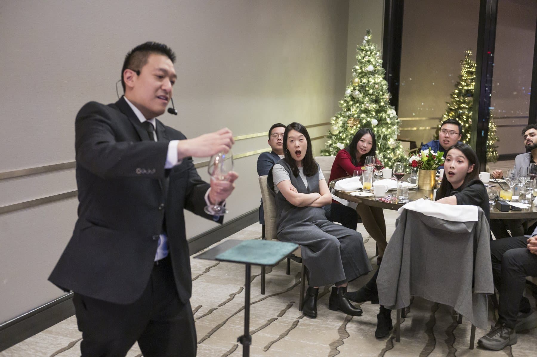 John Ha Magic event reaction photo from the Best Magic Pictures gallery: j chan photography 121424 71