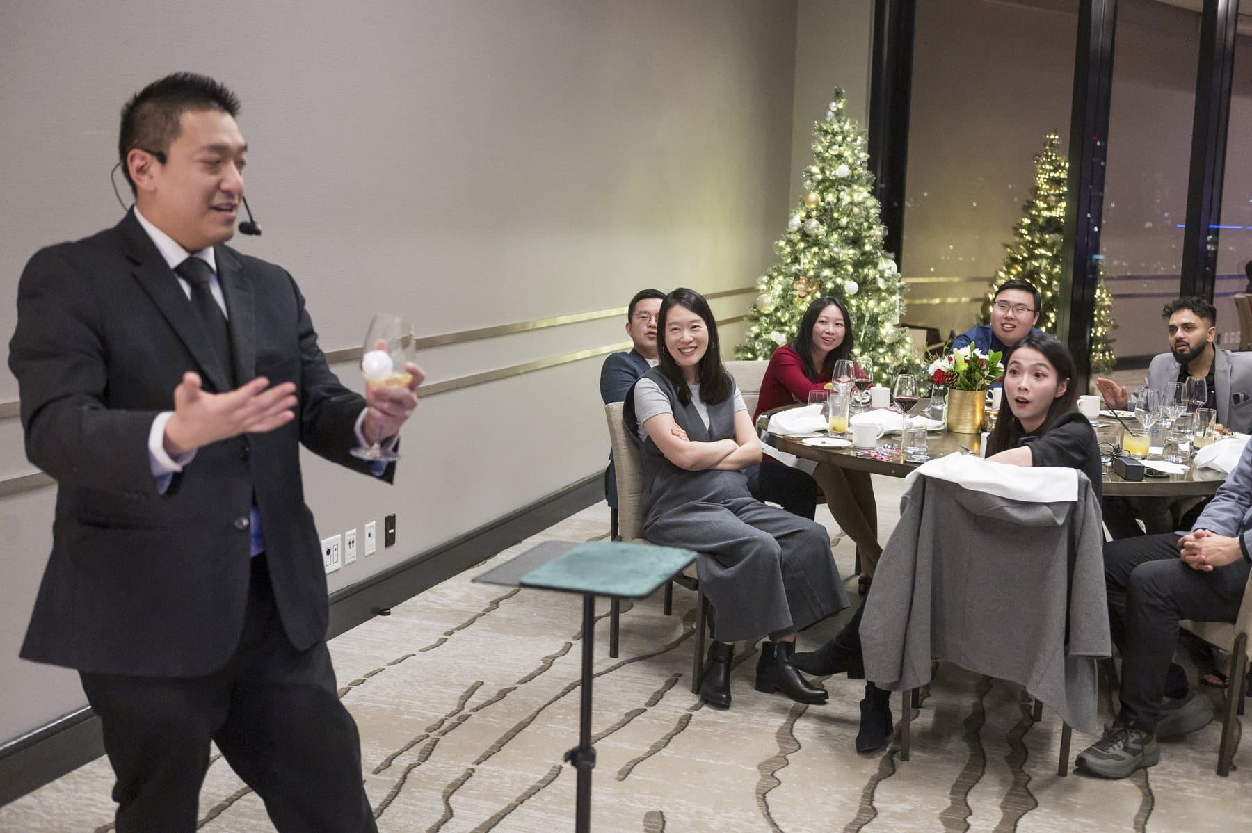 John Ha Magic event reaction photo from the Best Magic Pictures gallery: j chan photography 121424 73